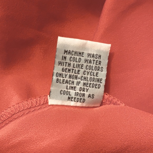 Woman’s Dress - Picture 15 of 15